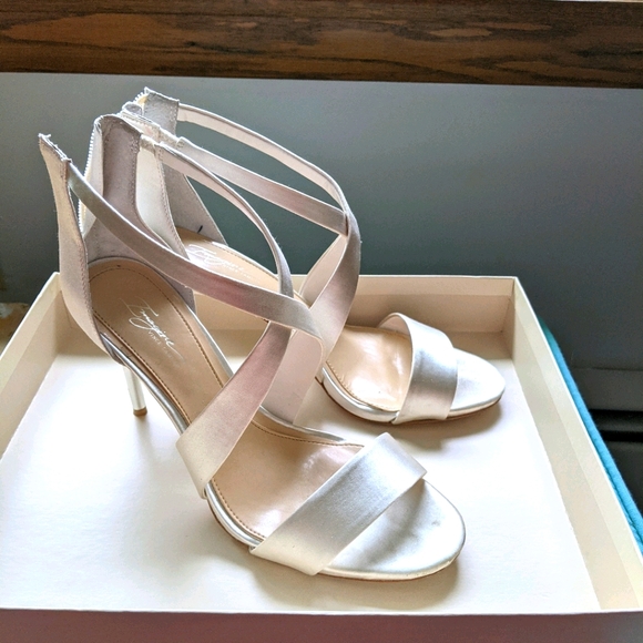 Vince Camuto Shoes - Vince Camuto Imagine Heels